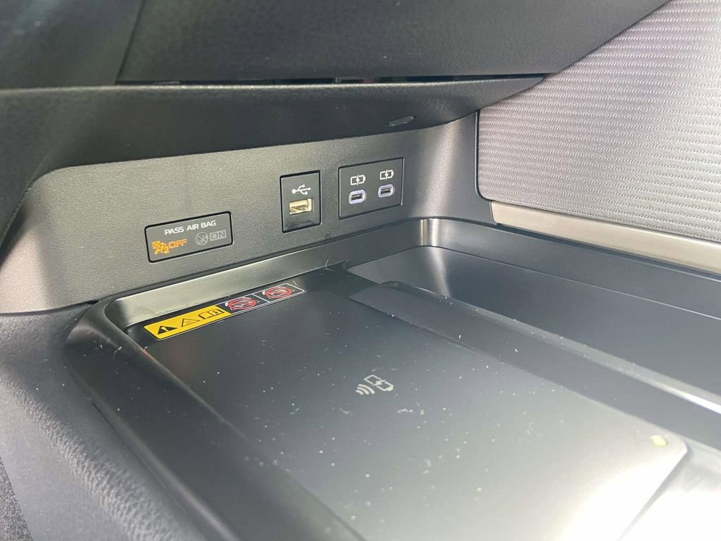 Used 2026 Toyota Camry SE w/ Convenience Package FWD image 23