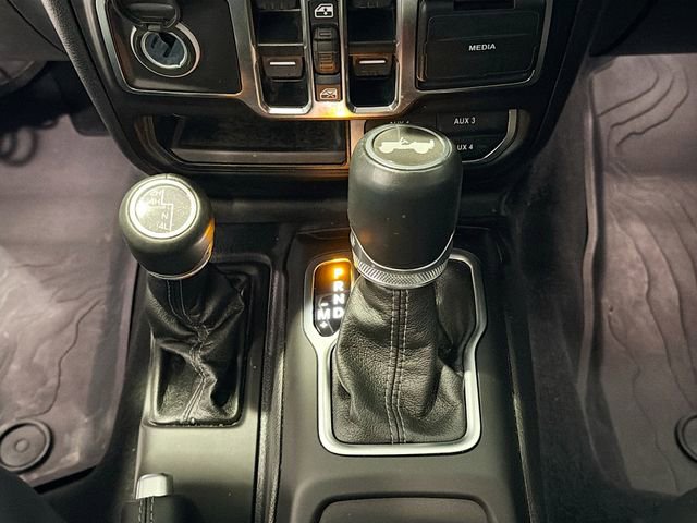 Used 2024 Jeep Wrangler Sahara w/ Technology Group image 16