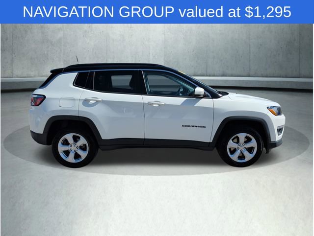 Used 2018 Jeep Compass Latitude w/ Popular Equipment Group AWD/4WD image 8