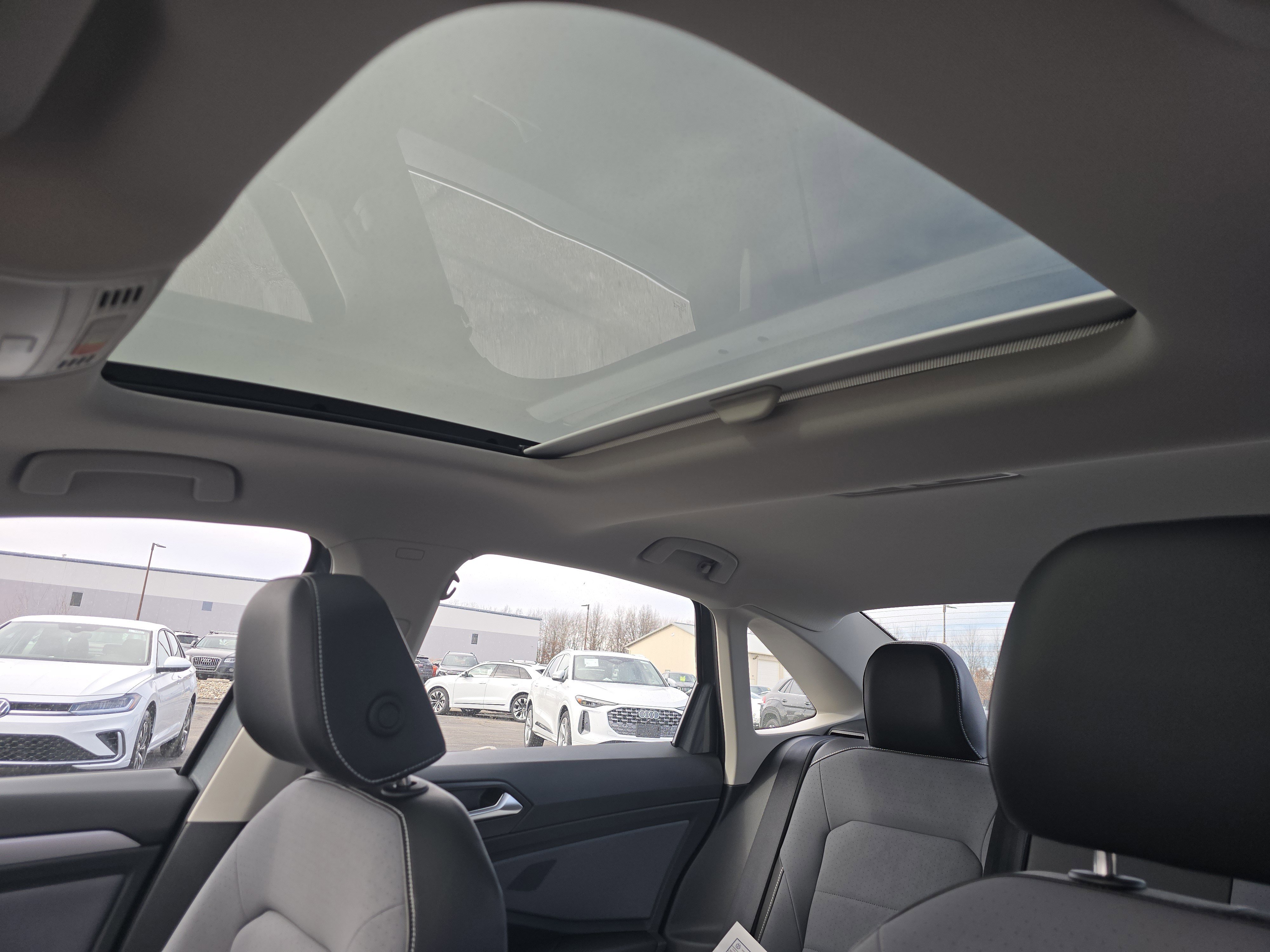 New 2026 Volkswagen Jetta SE image 9