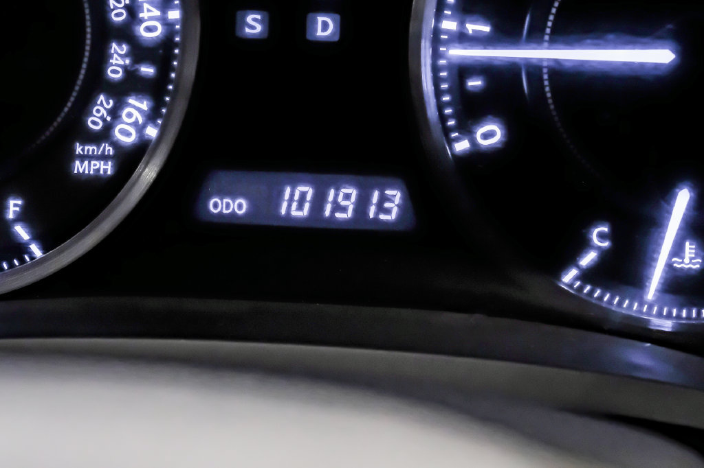 Used 2013 Lexus IS 250C w/ Luxury Pkg RWD image 30