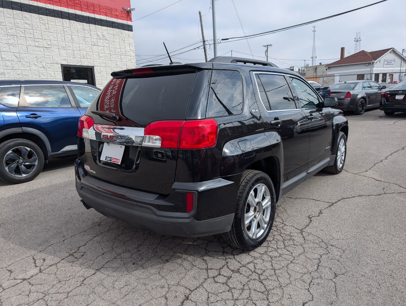 Used 2017 GMC Terrain SLE w/ Convenience Package image 6