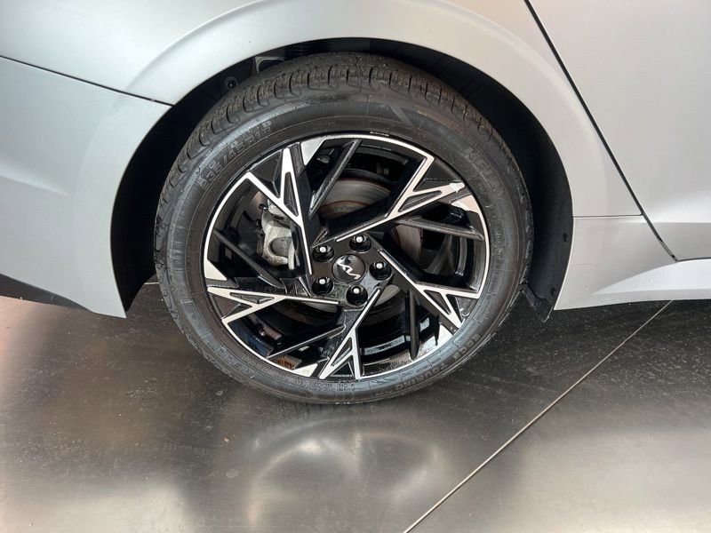 Certified 2025 Kia K5 GT-Line w/ GT-Line Premium Package AWD/4WD image 9