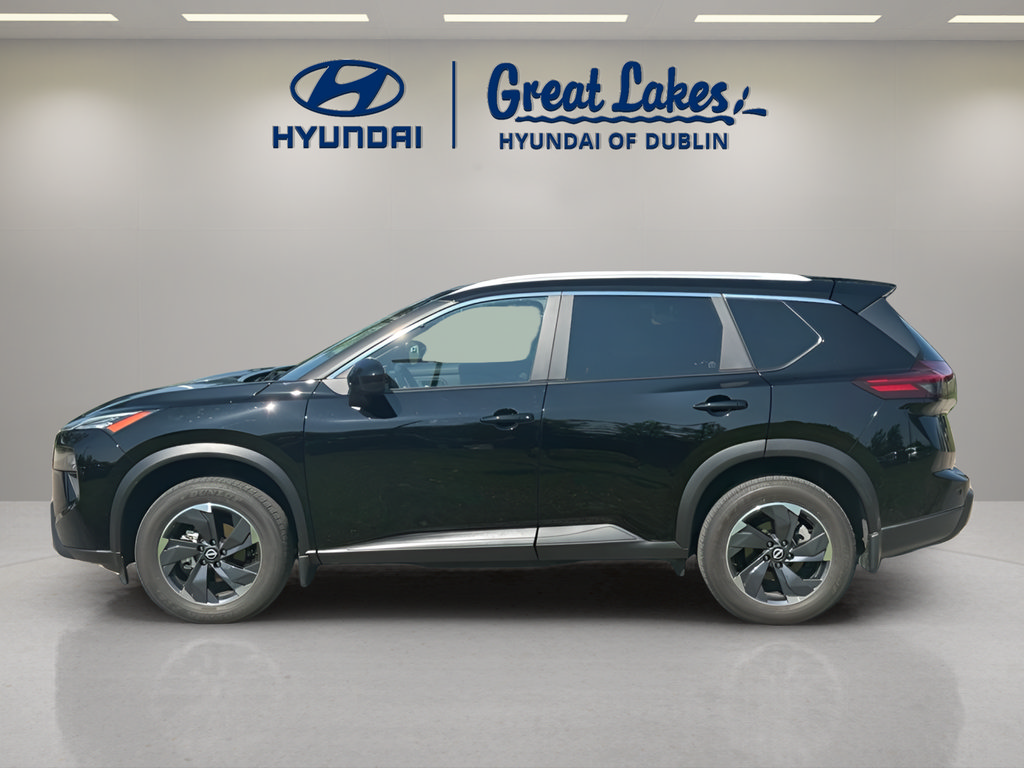 Used 2024 Nissan Rogue SV w/ SV Premium Package AWD/4WD image 2