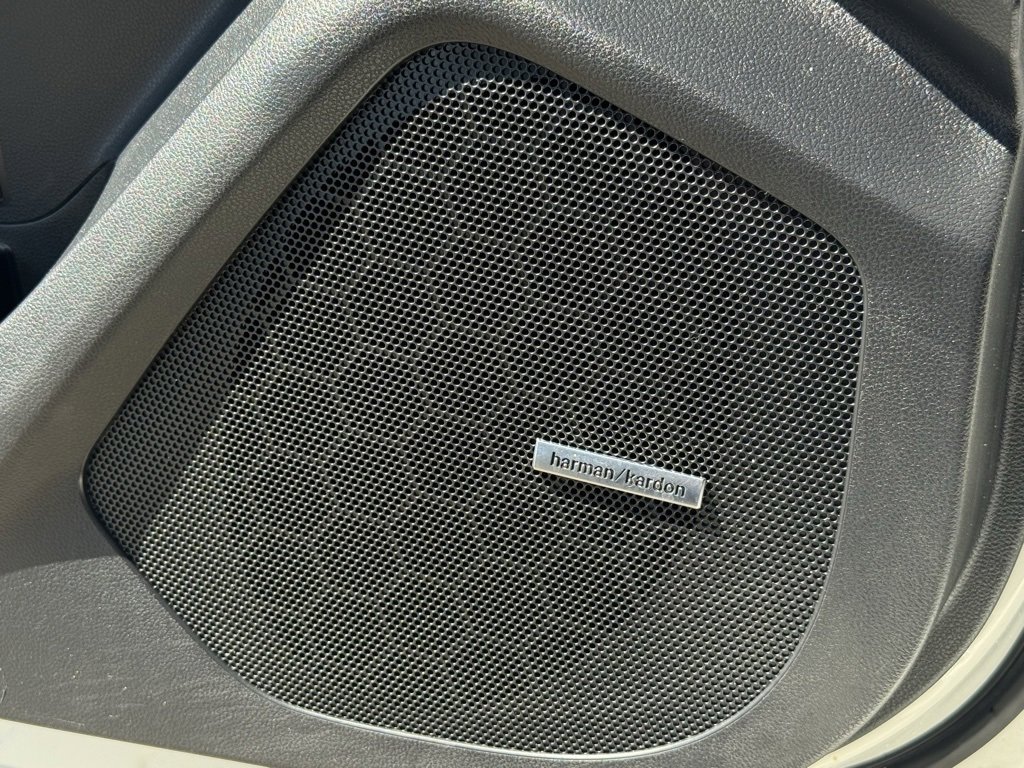 Certified 2022 Subaru Ascent Limited w/ Technology Package image 21