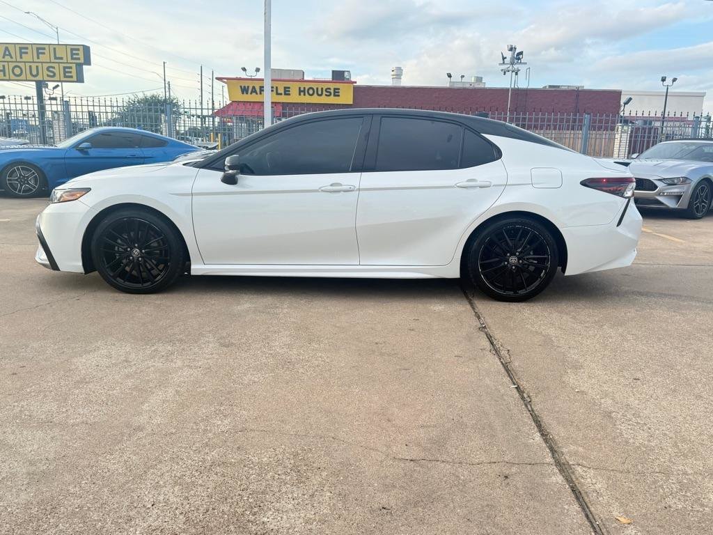 Used 2021 Toyota Camry XSE w/ Navigation Package FWD image 4