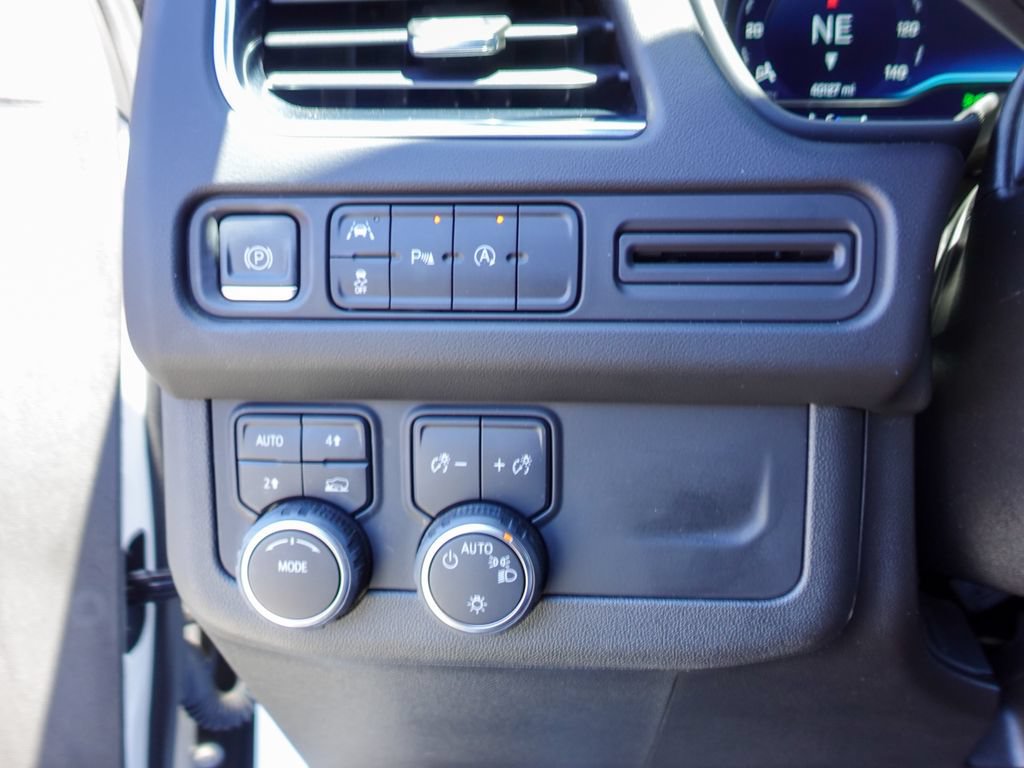 Used 2023 Chevrolet Tahoe RST AWD/4WD image 18