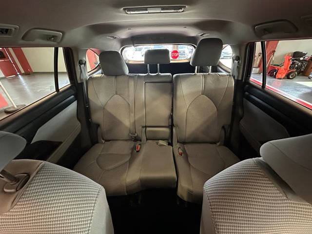 Certified 2021 Toyota Highlander L image 17
