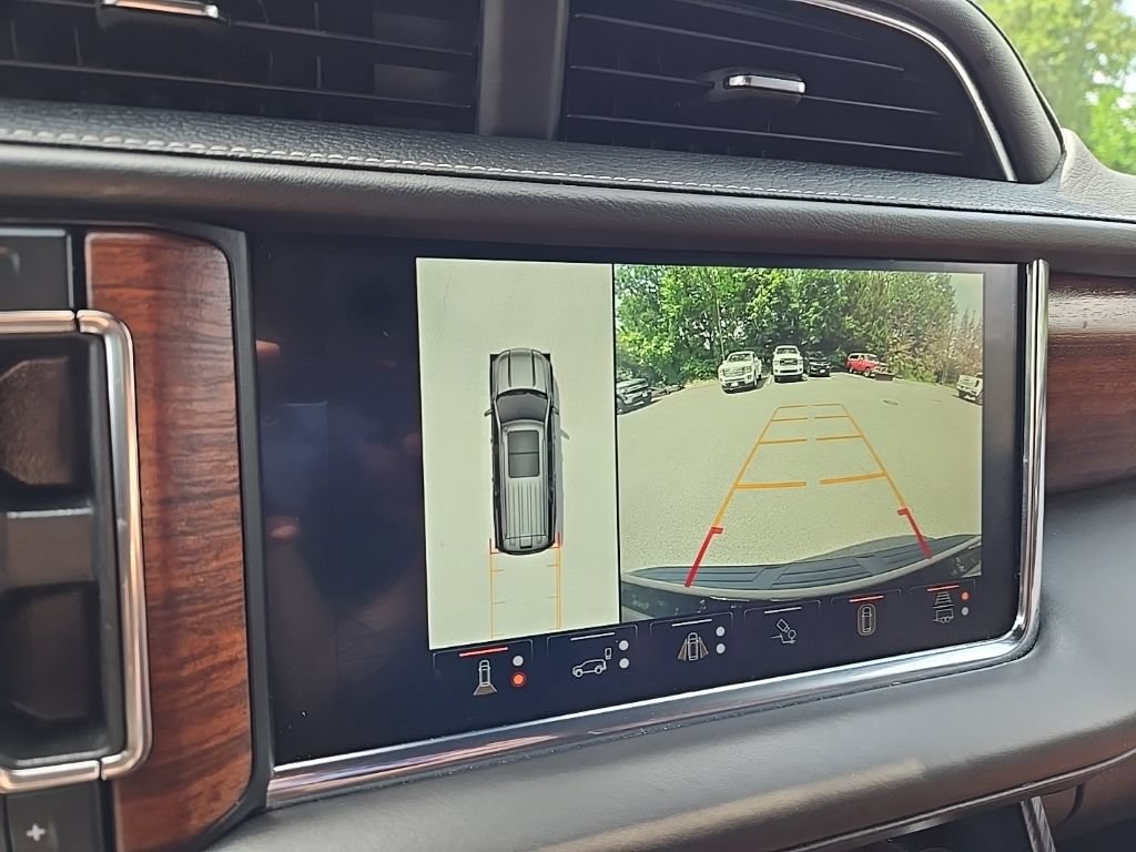 Used 2023 GMC Yukon Denali Ultimate w/ LPO, Floor Liner Package AWD/4WD image 39