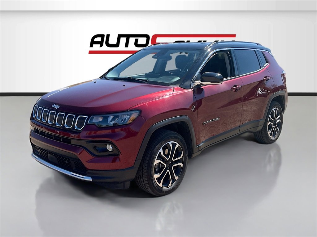 Used 2022 Jeep Compass Limited image 3