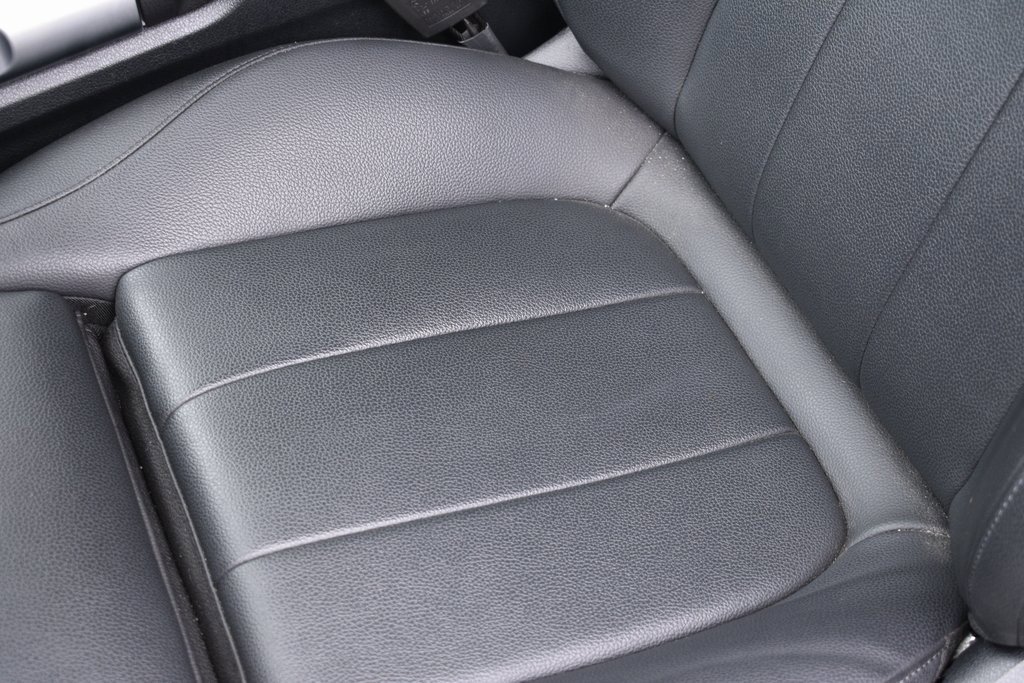 Used 2024 Mercedes-Benz GLB 250 image 11