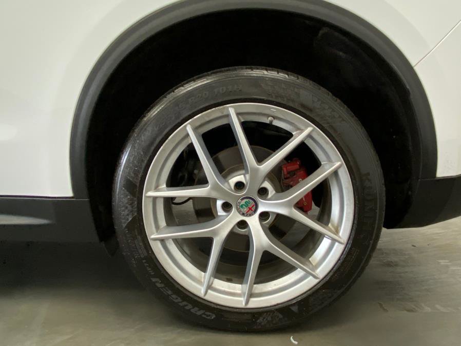 Used 2019 Alfa Romeo Stelvio Ti image 17