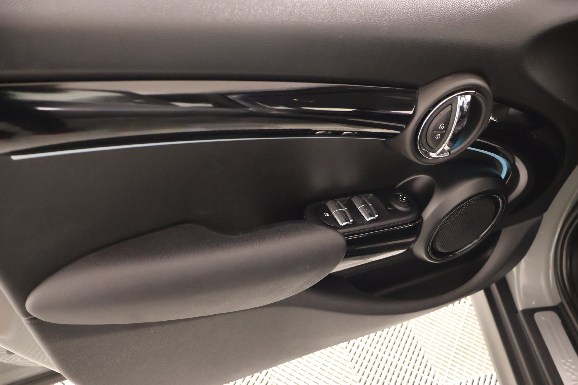 Used 2022 MINI Cooper S w/ Storage Package FWD image 15