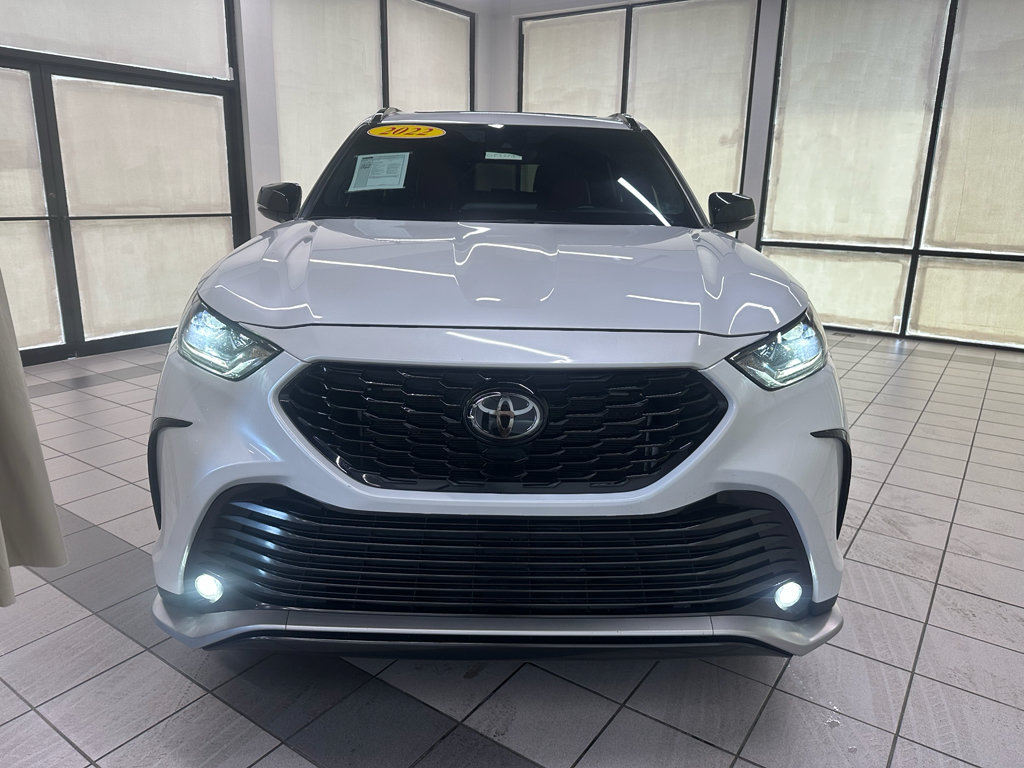 Used 2022 Toyota Highlander XSE AWD/4WD image 13