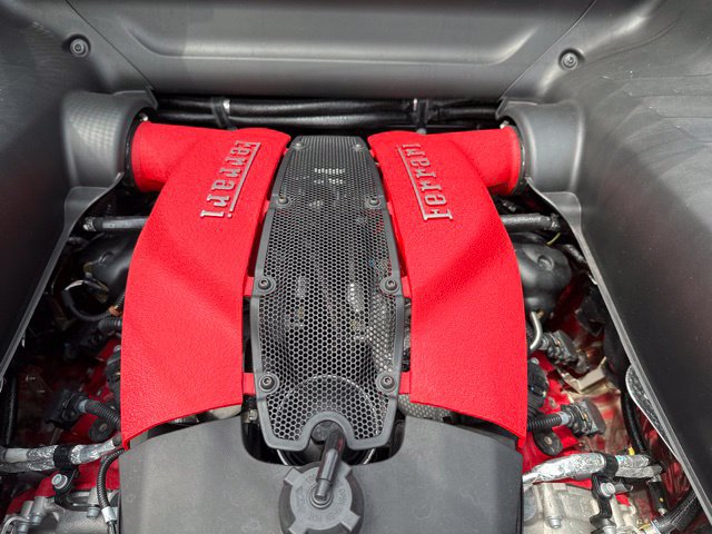 Used 2021 Ferrari F8 Tributo RWD image 39