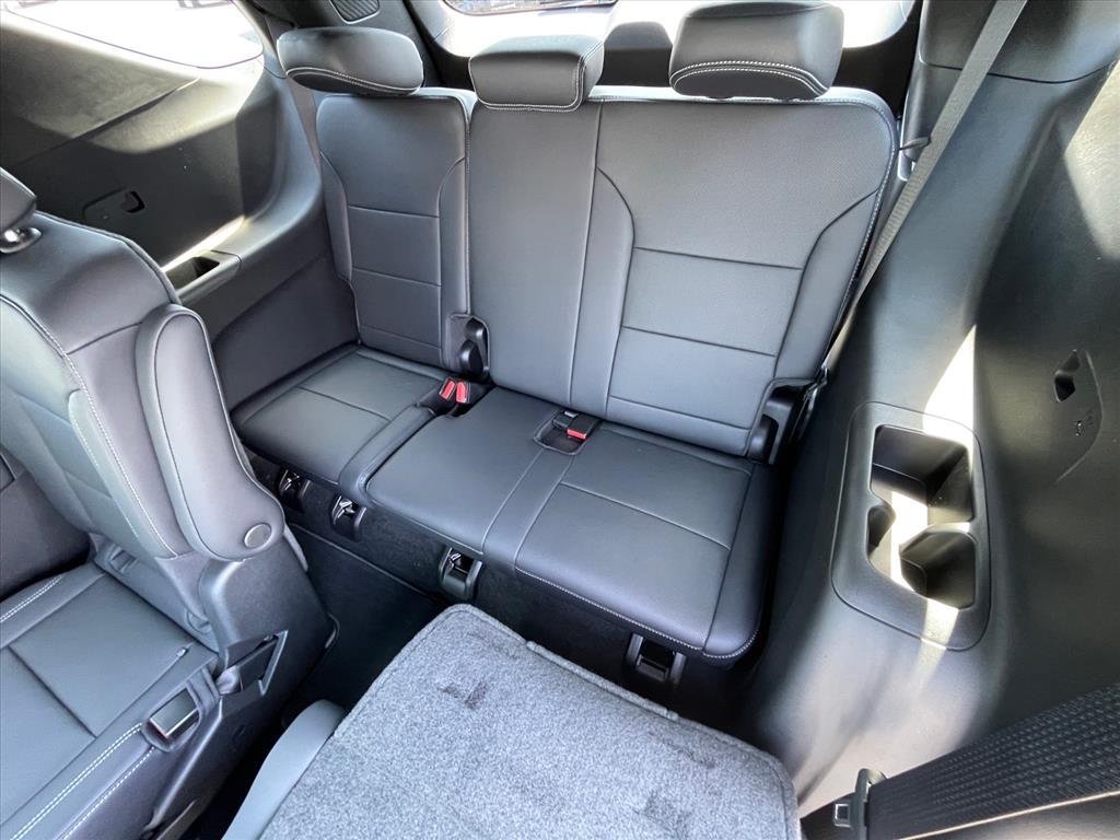 New 2027 Chevrolet Traverse LT w/ Enhanced Driving Package FWD image 26