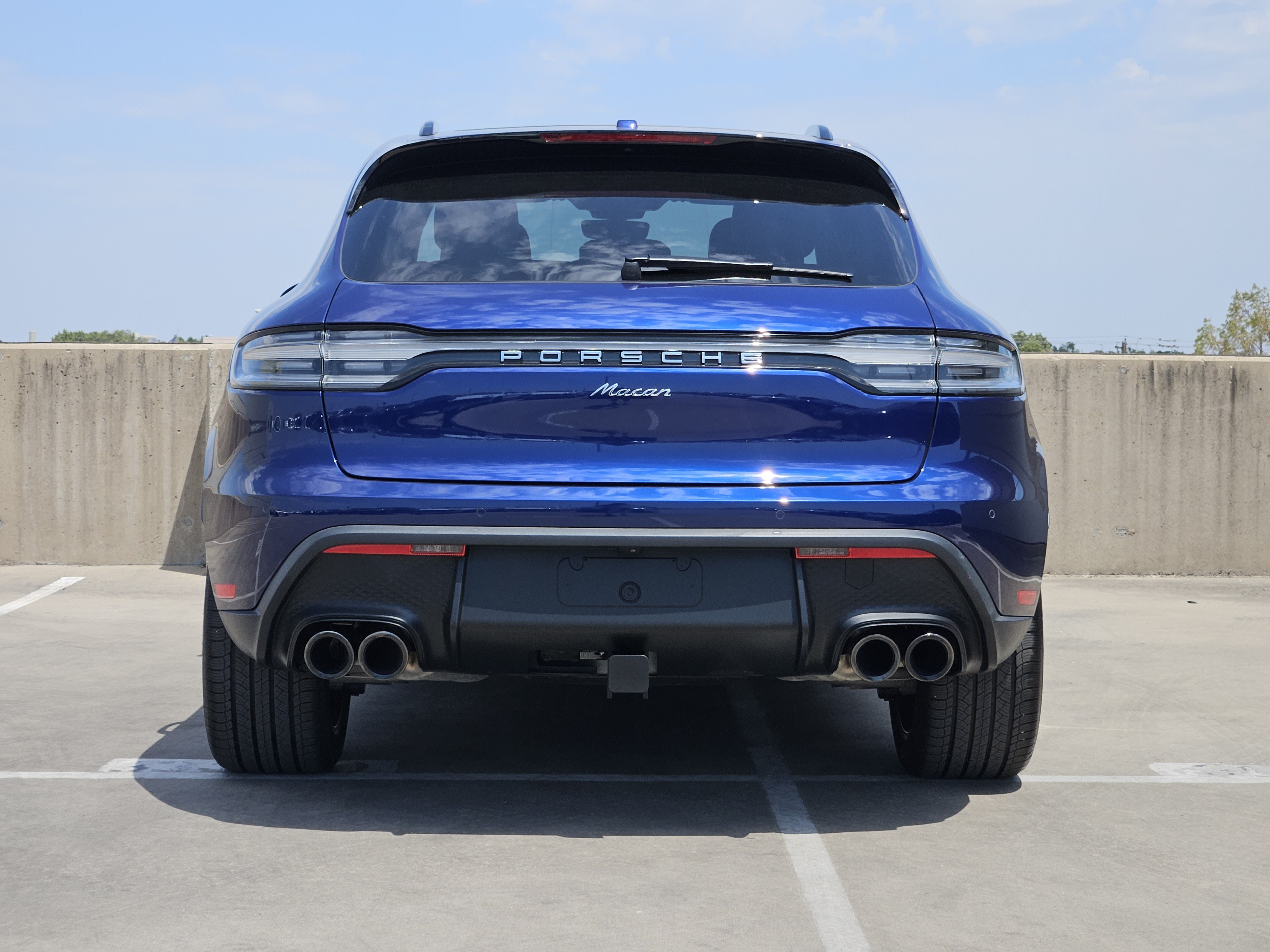 Certified 2026 Porsche Macan AWD/4WD image 7