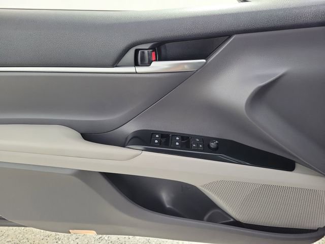 Used 2019 Toyota Camry LE FWD image 21