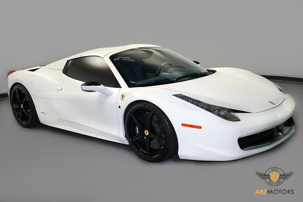 Used 2015 Ferrari 458 Spider image 2