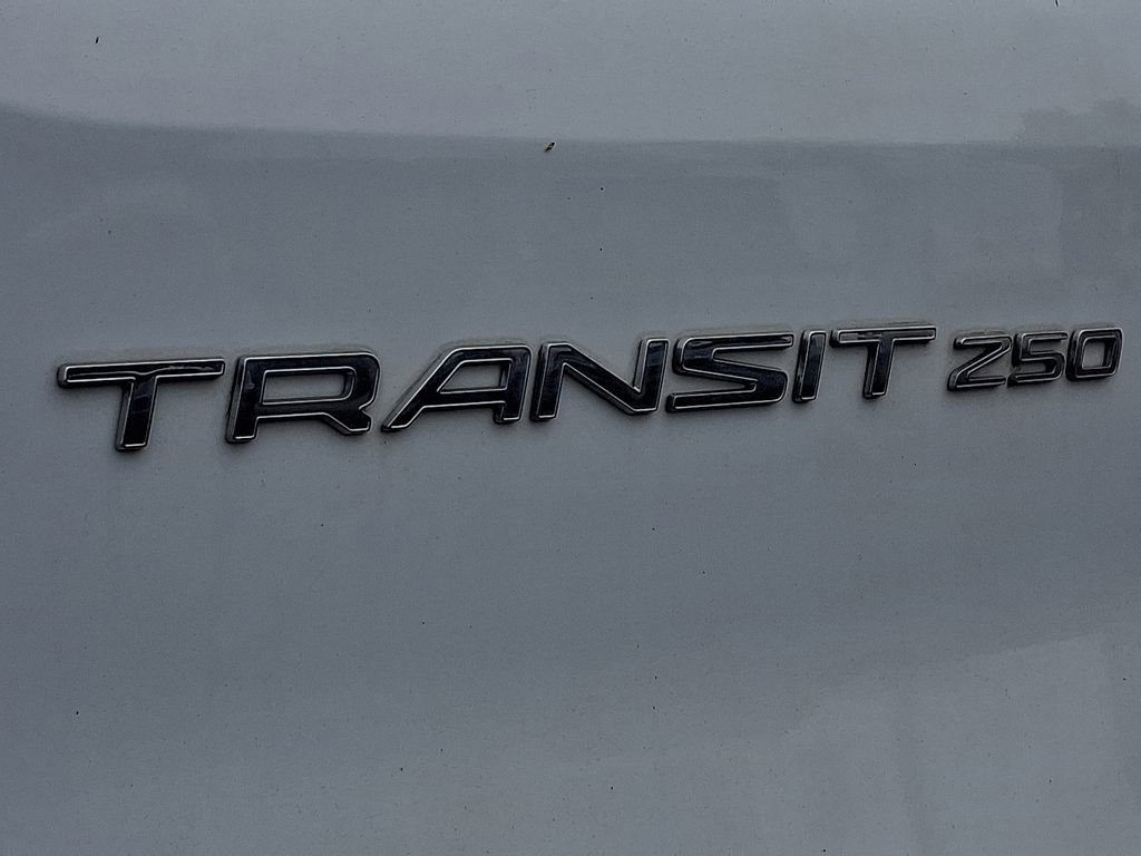 Used 2018 Ford Transit 250 148 Low Roof RWD image 34