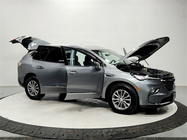 Used 2024 Buick Enclave Premium image 9