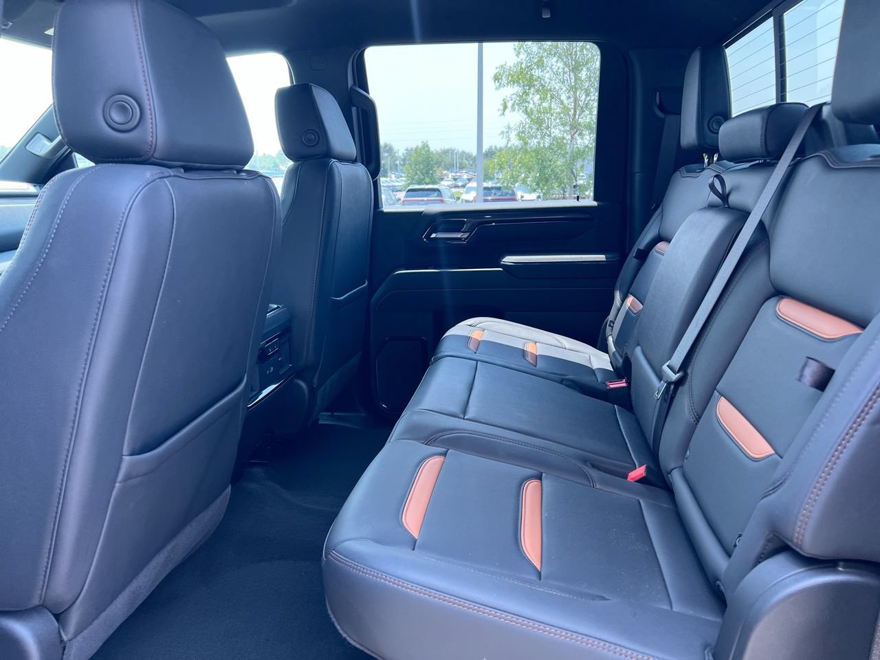 Used 2025 GMC Sierra 2500 AT4 AWD/4WD image 26