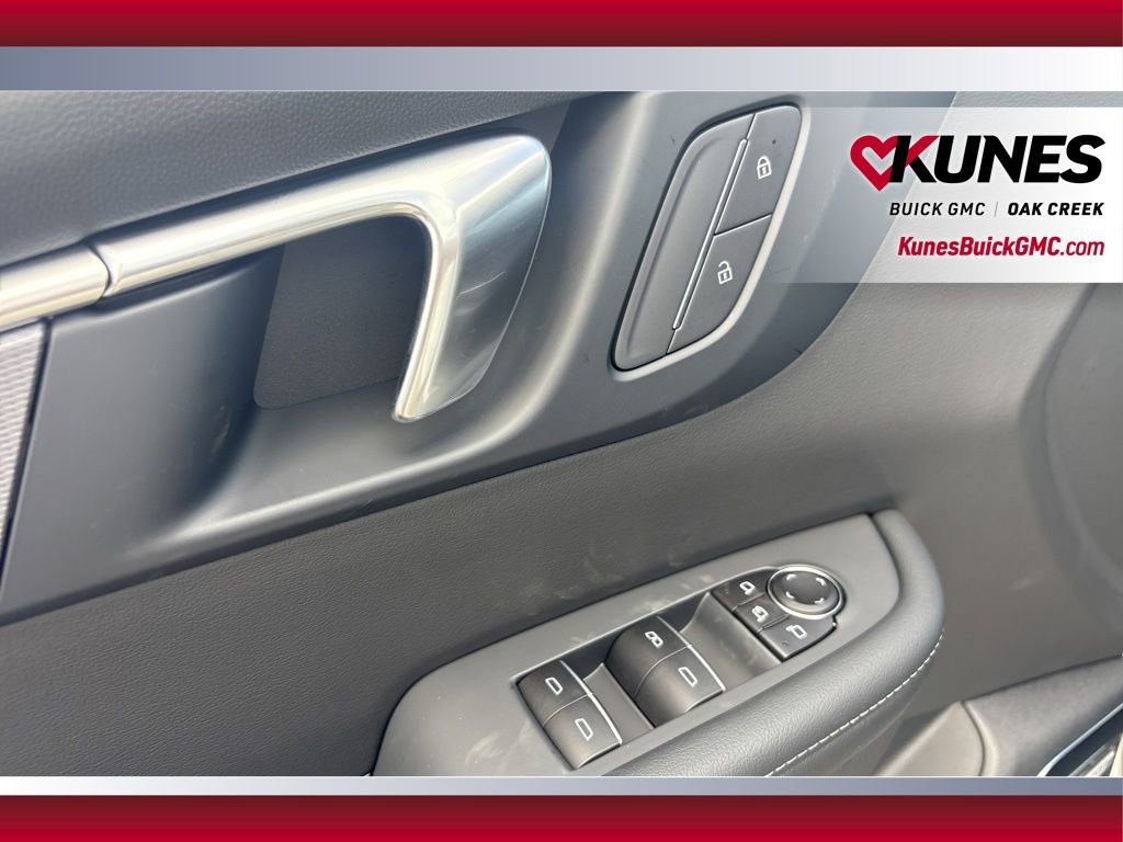 New 2026 Buick Enclave Sport Touring w/ LPO, Floor Liner Package image 11