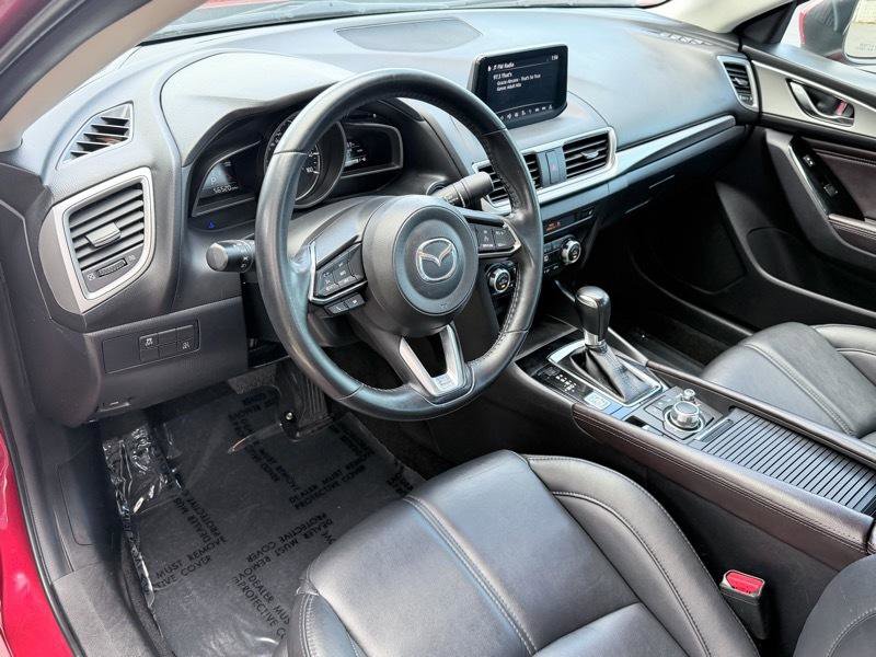 Used 2017 MAZDA MAZDA3 Touring FWD image 12