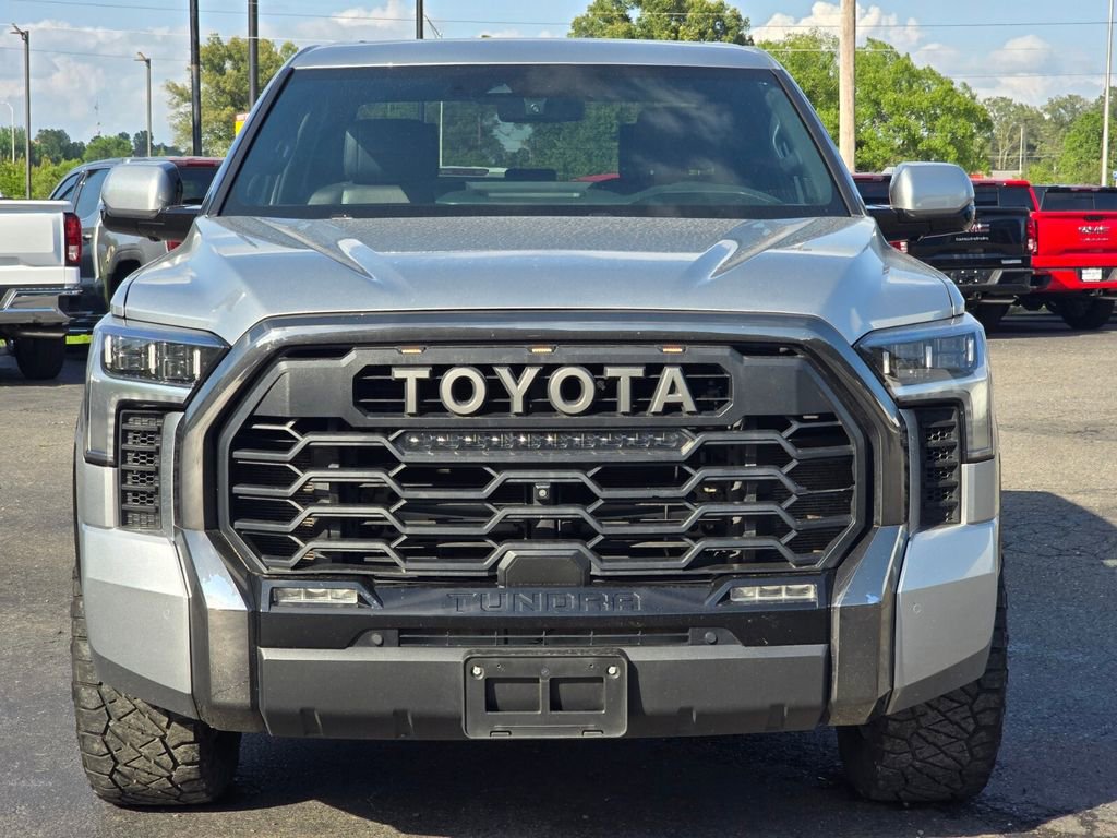 Used 2022 Toyota Tundra Platinum w/ Advanced Package AWD/4WD image 10