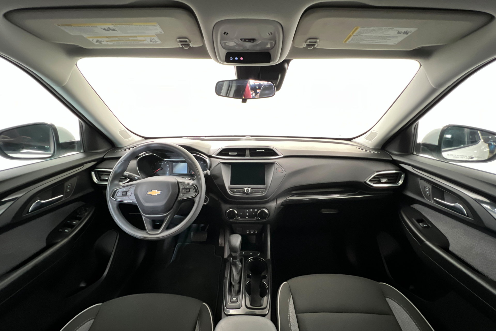 Used 2023 Chevrolet TrailBlazer LT FWD image 10