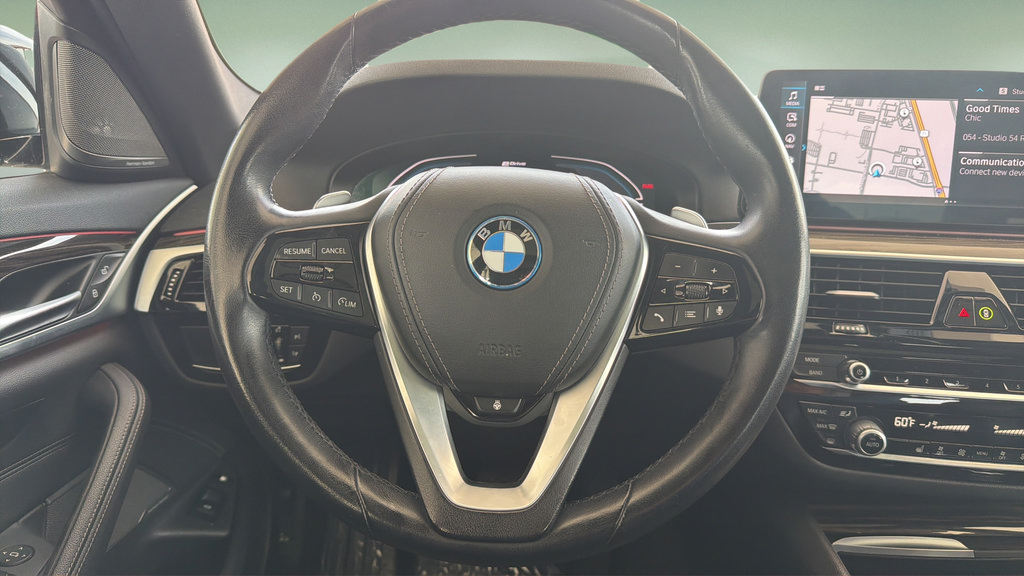 Used 2023 BMW 530e xDrive AWD/4WD image 9