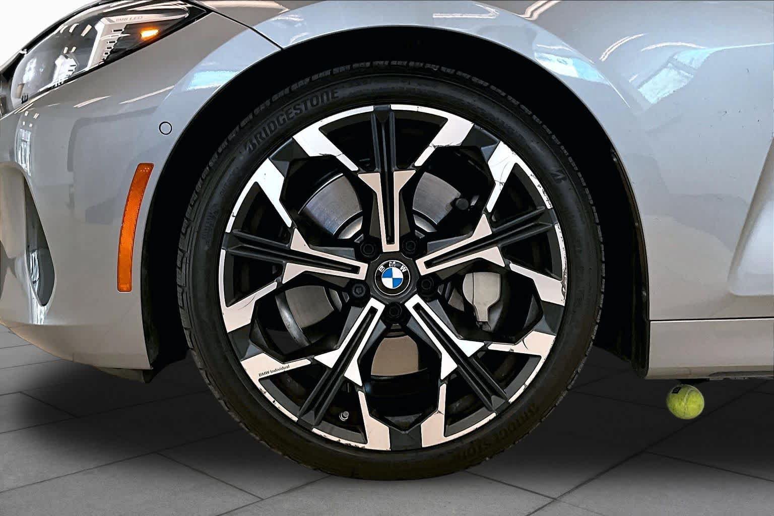 Used 2025 BMW 430i Coupe w/ Convenience Package RWD image 9