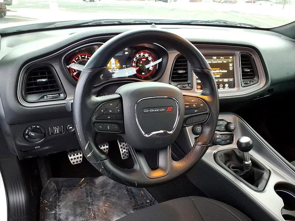 Used 2023 Dodge Challenger R/T w/ Blacktop Package image 28