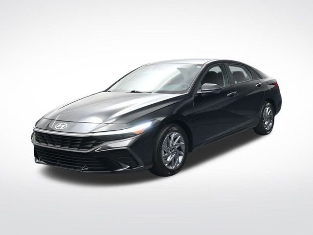 Used 2024 Hyundai Elantra SEL image 9