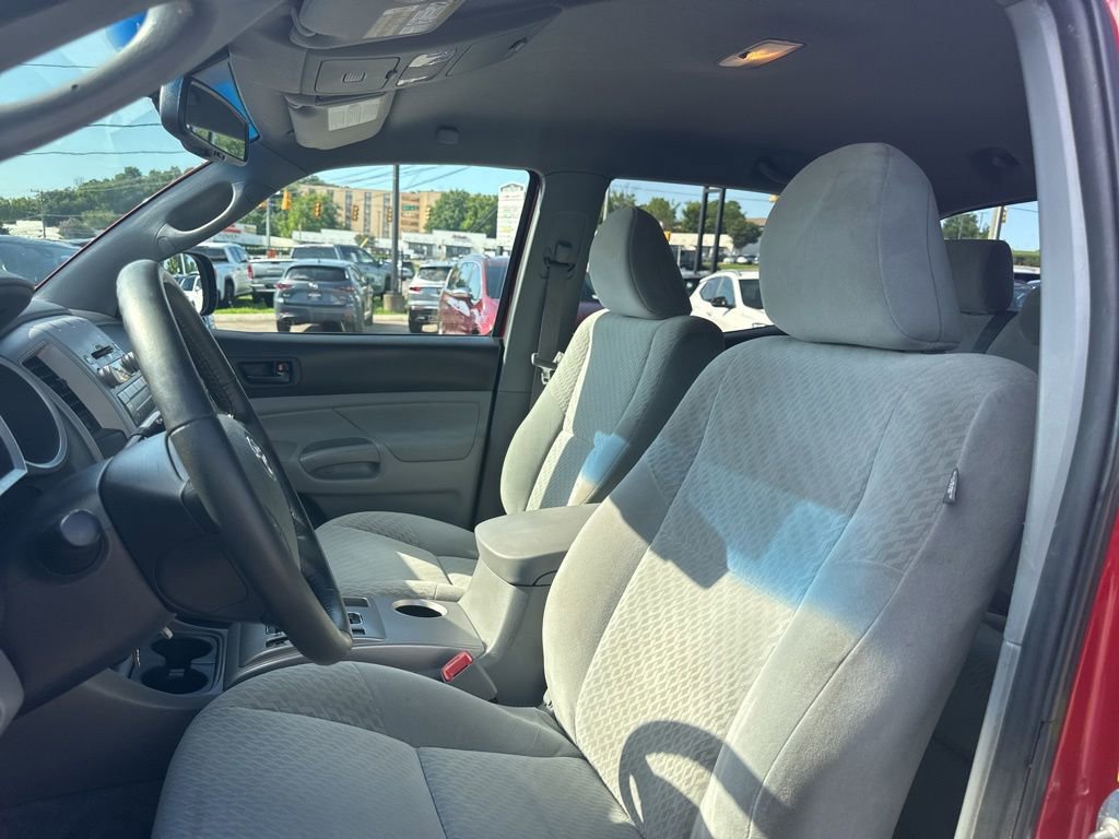 Used 2010 Toyota Tacoma PreRunner RWD image 13