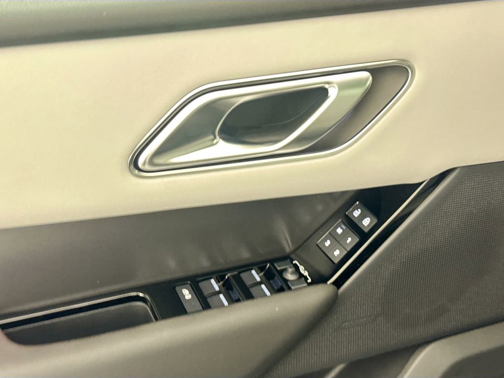 New 2026 Land Rover Range Rover Velar S image 17