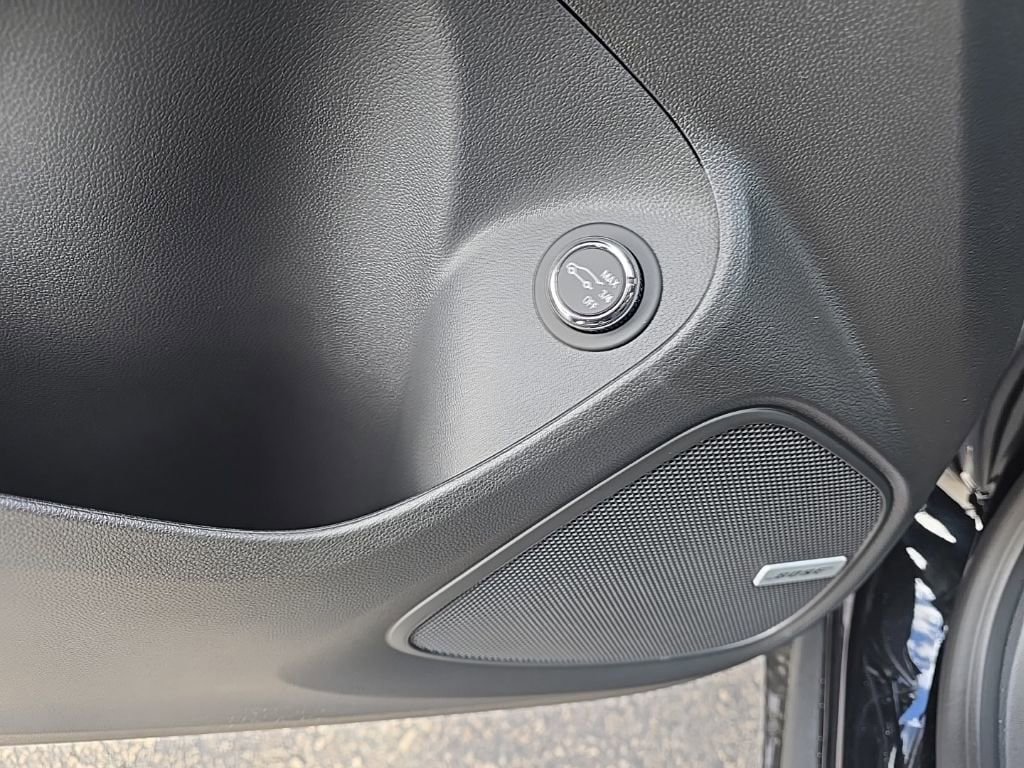 New 2026 Buick Encore GX Avenir w/ Avenir Convenience Package image 21