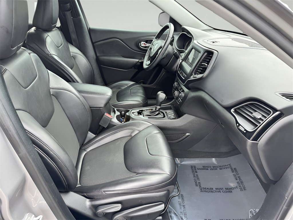 Used 2021 Jeep Cherokee Latitude Plus image 27