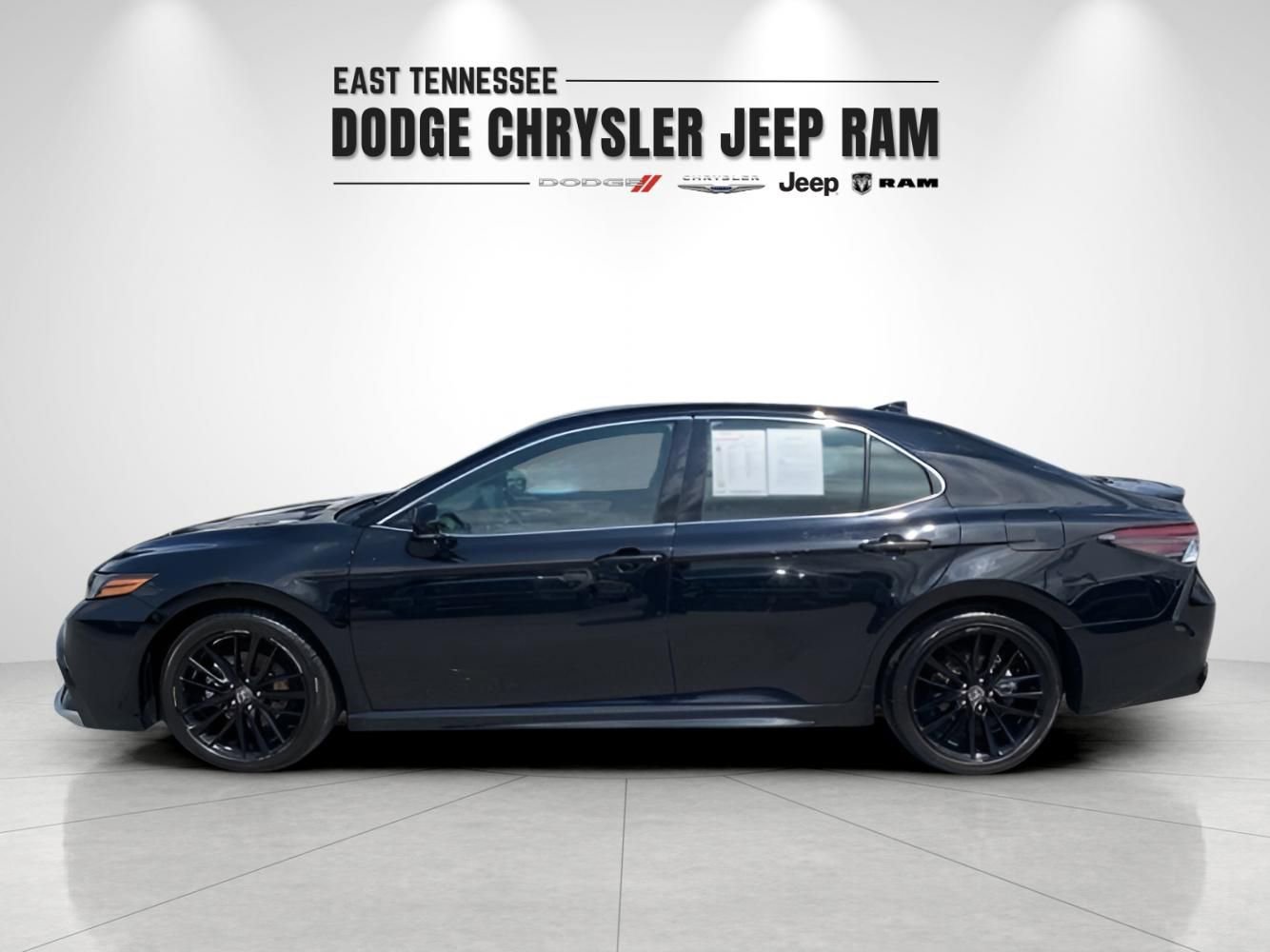 Used 2023 Toyota Camry XSE image 7