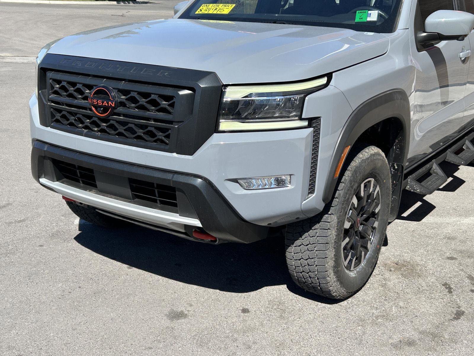 Used 2022 Nissan Frontier PRO-4X image 6