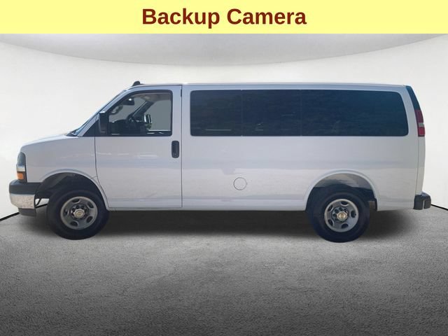 Used 2025 Chevrolet Express 2500 LT w/ LT Preferred Equipment Group RWD image 6