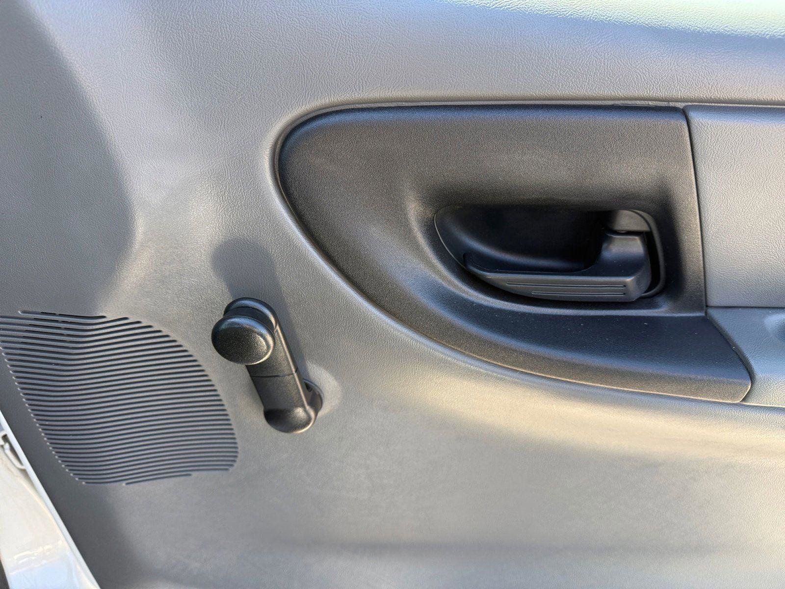 Used 2004 Ford Ranger Edge image 29