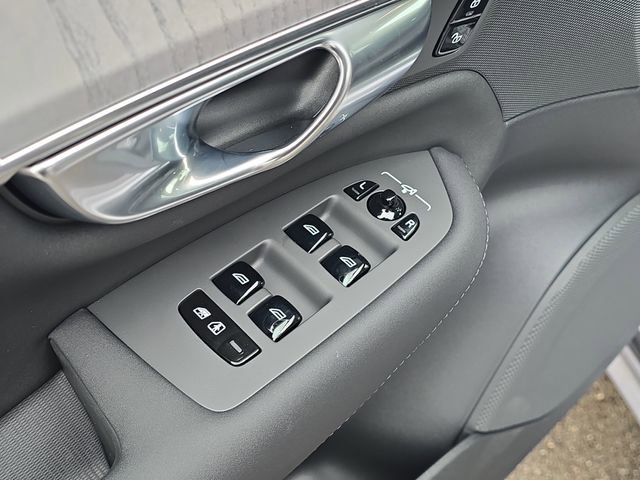 New 2026 Volvo XC90 B6 Ultra w/ Protection Package Premier AWD/4WD image 21