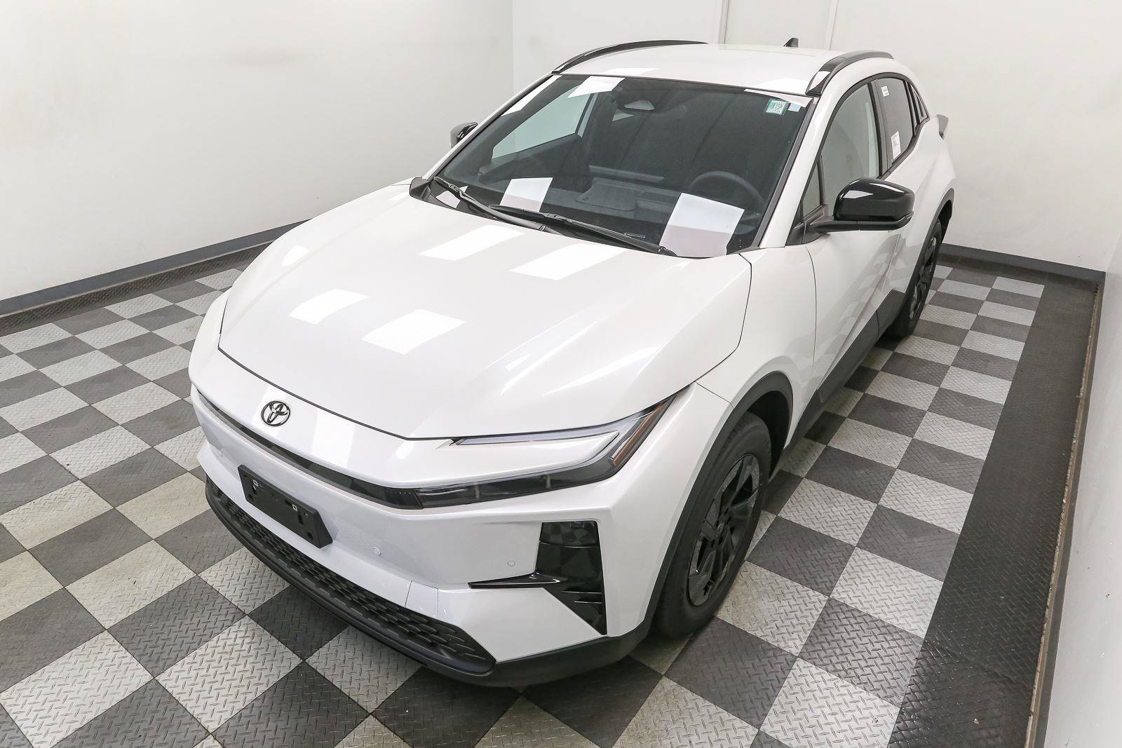 New 2026 Toyota C-HR AWD/4WD image 6