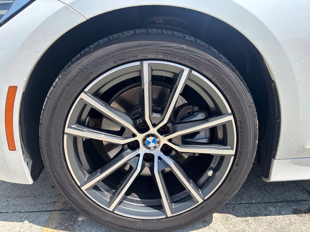 Used 2022 BMW 330i Sedan w/ Premium Package RWD image 10