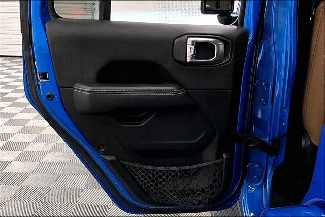 Used 2021 Jeep Wrangler Unlimited Sahara w/ Cold Weather Group image 19