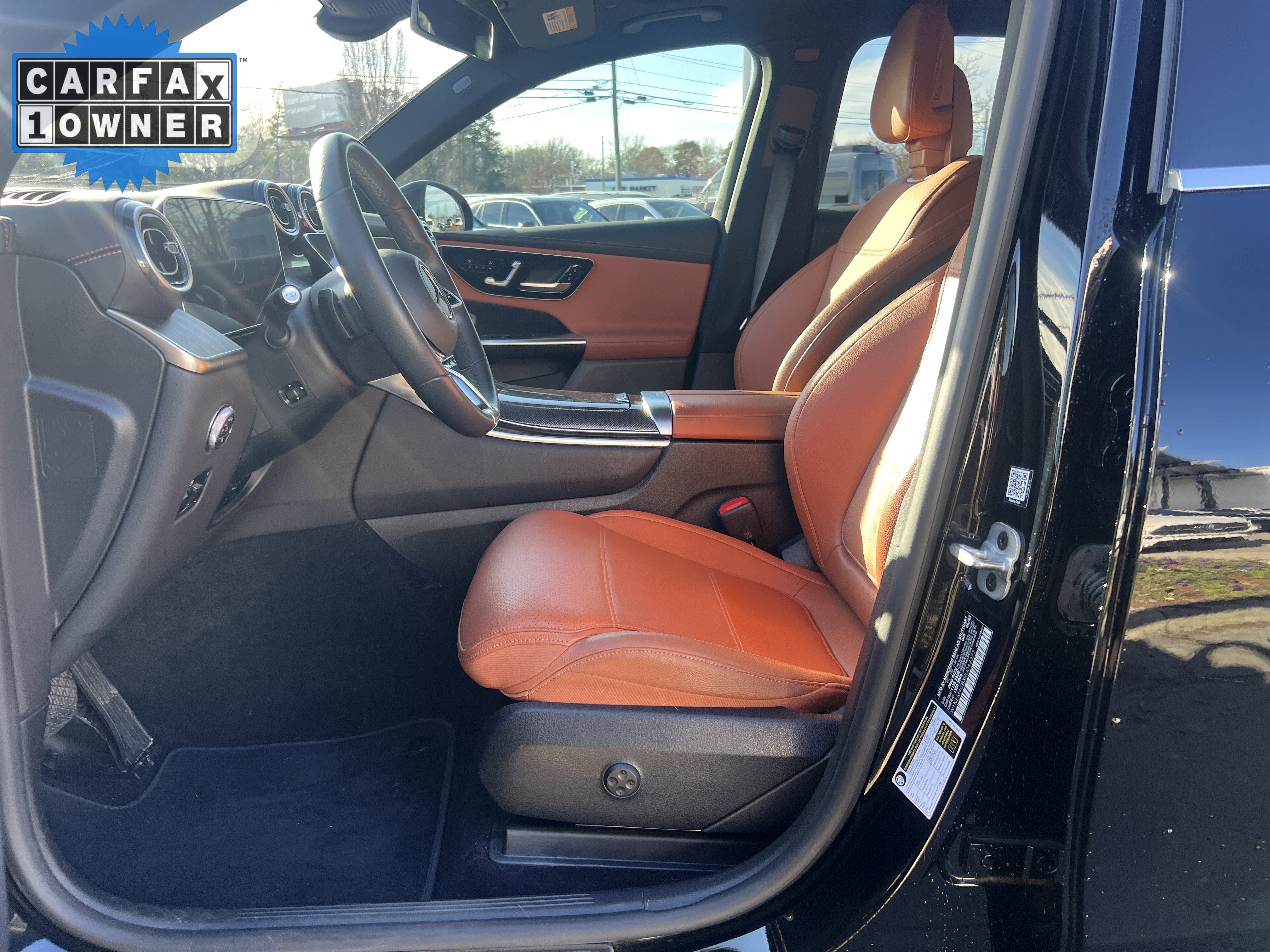 Used 2024 Mercedes-Benz GLC 300 image 16