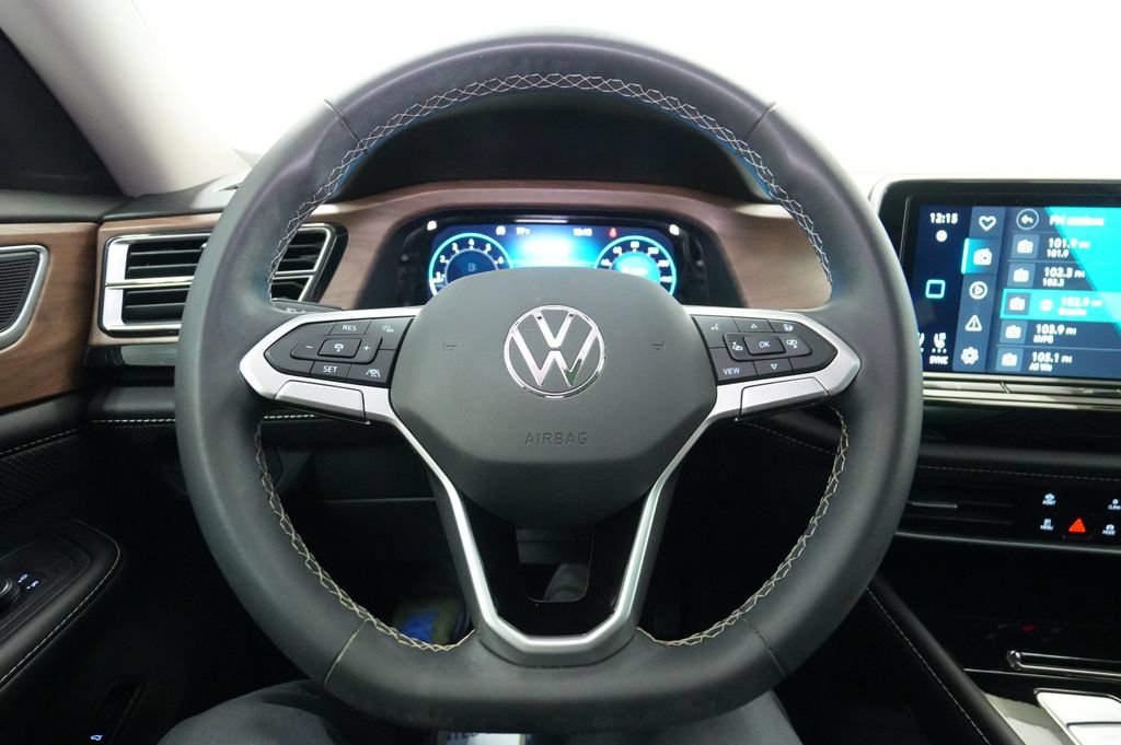 Used 2024 Volkswagen Atlas SE AWD/4WD image 38