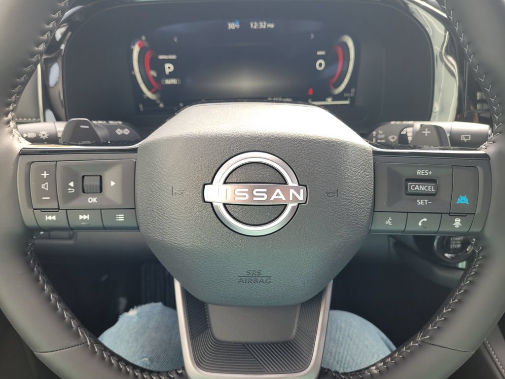 New 2026 Nissan Pathfinder SL w/ SL Premium Package AWD/4WD image 17