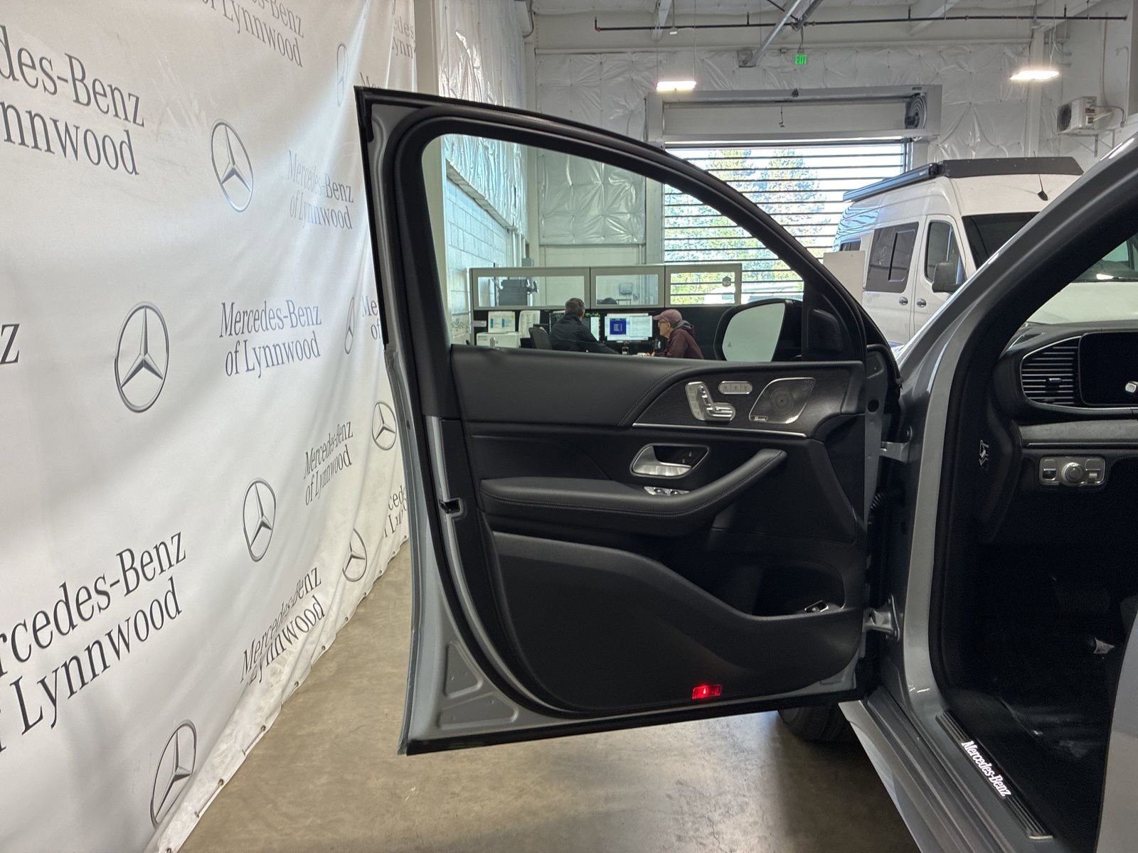 New 2026 Mercedes-Benz GLE 450 4MATIC Coupe image 6